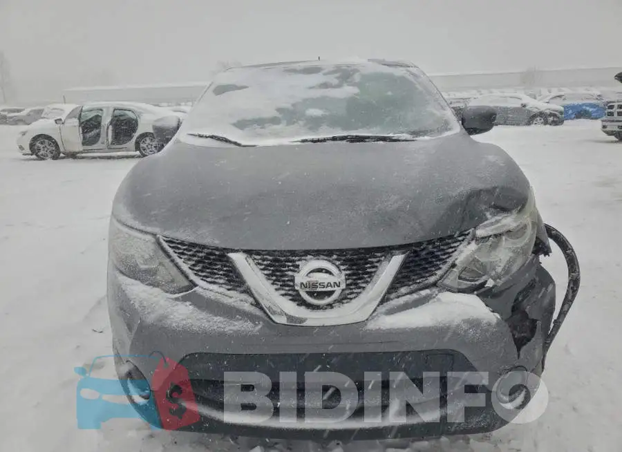 JN1BJ1CRXJW201962 Photo# 5
