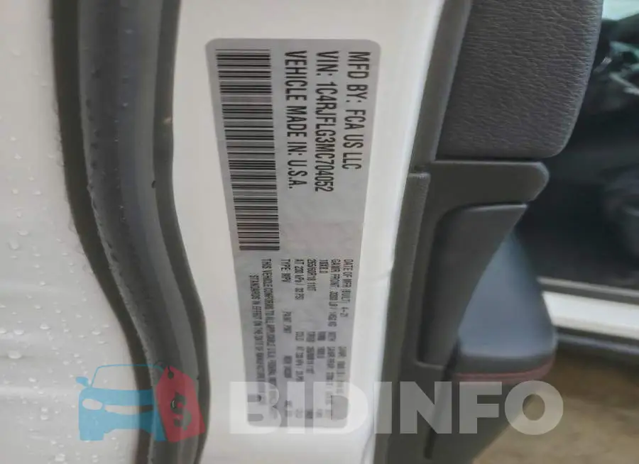 1C4RJFLG3MC704052 Photo# 13