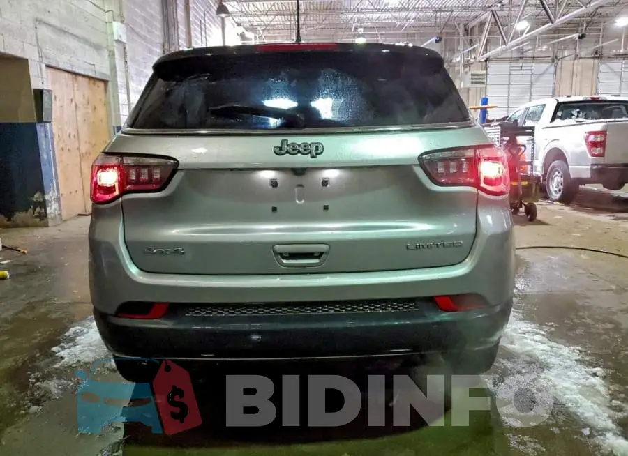 3C4NJDCB0JT404251 Photo# 6