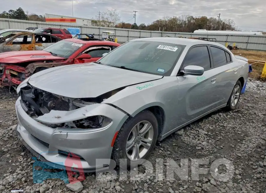 2C3CDXBGXKH615615 Photo# 1