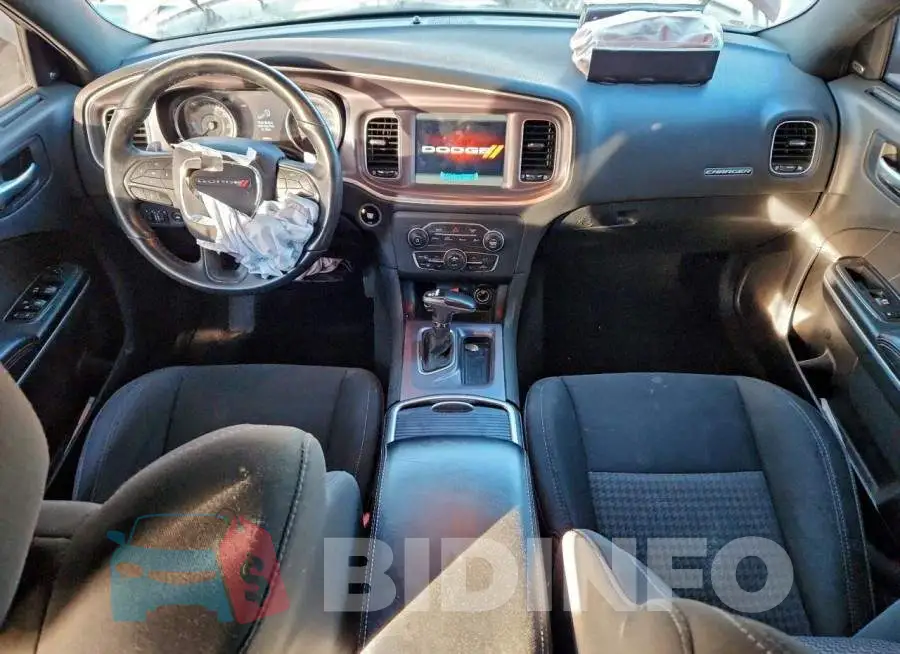 2C3CDXCT2KH643372 Photo# 8