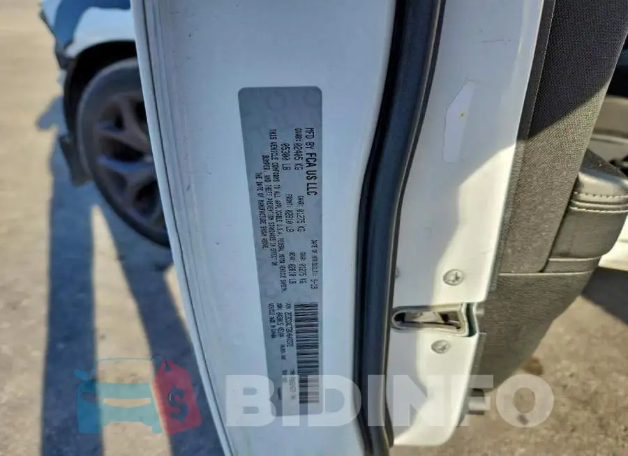 2C3CDXCT2KH643372 Photo# 13