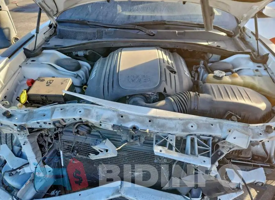 2C3CDXCT2KH643372 Photo# 11