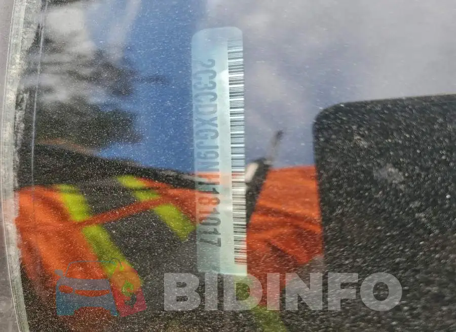 2C3CDXGJ9NH181017 Photo# 12