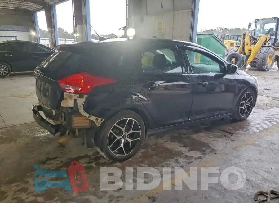 1FADP3M2XJL258090 Photo# 3