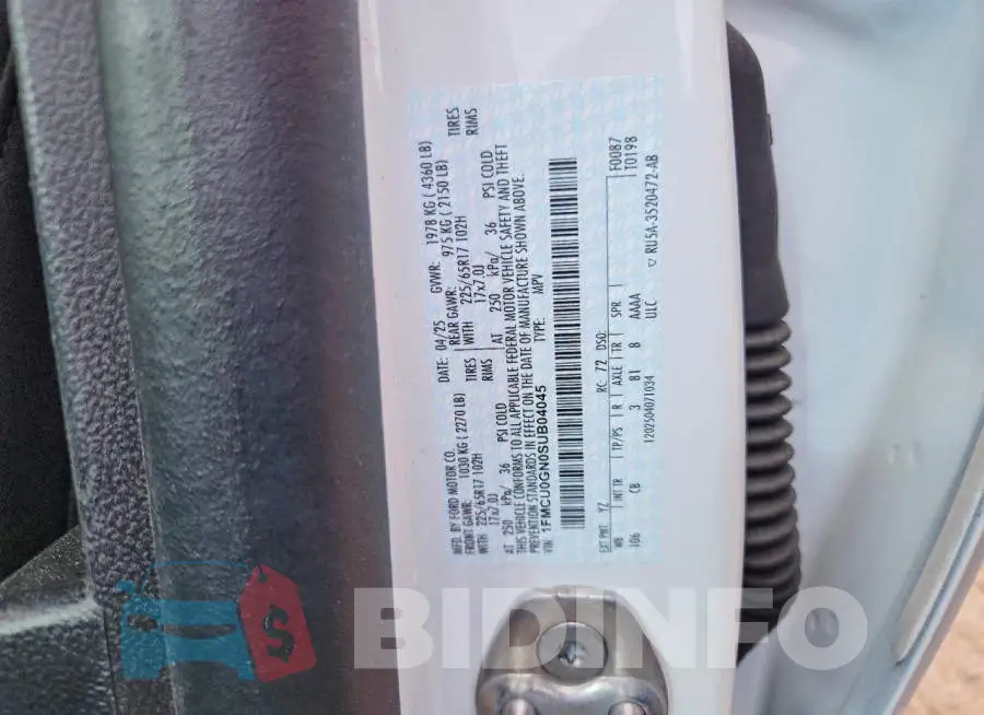 1FMCU0GN0SUB04045 Photo# 13