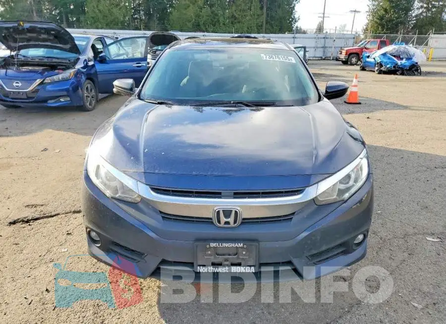 19XFC1F30HE205040 Photo# 5