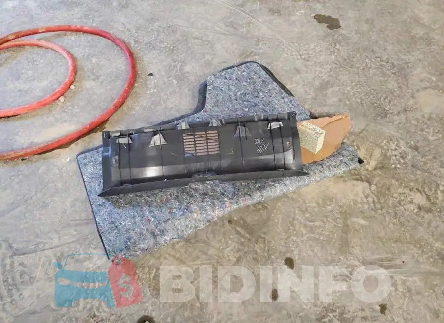 ML32FUFJ2PHF03691 Photo# 12