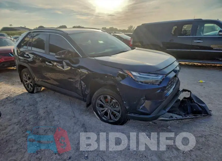 4T3D6RFV5RU147852 Photo# 4