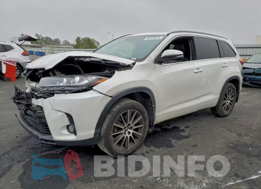 5TDJZRFH6JS825048 Photo# 1