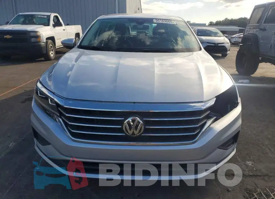 1VWSA7A37LC007986 Photo# 5