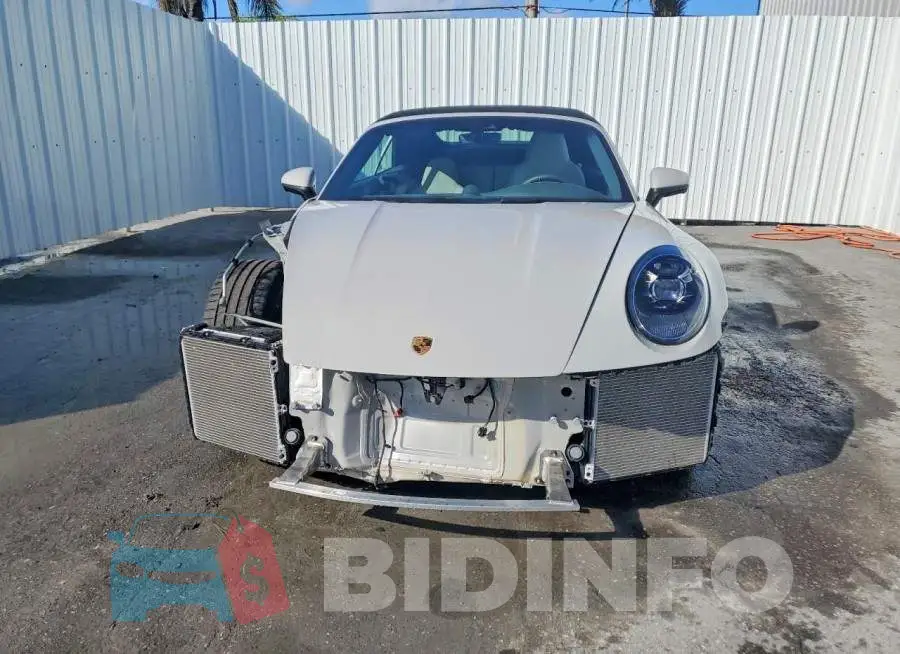 WP0CB2A9XRS245597 Photo# 5