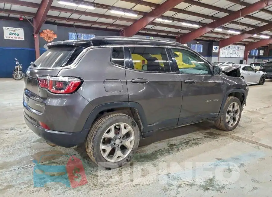 3C4NJDCB7LT160942 Photo# 3