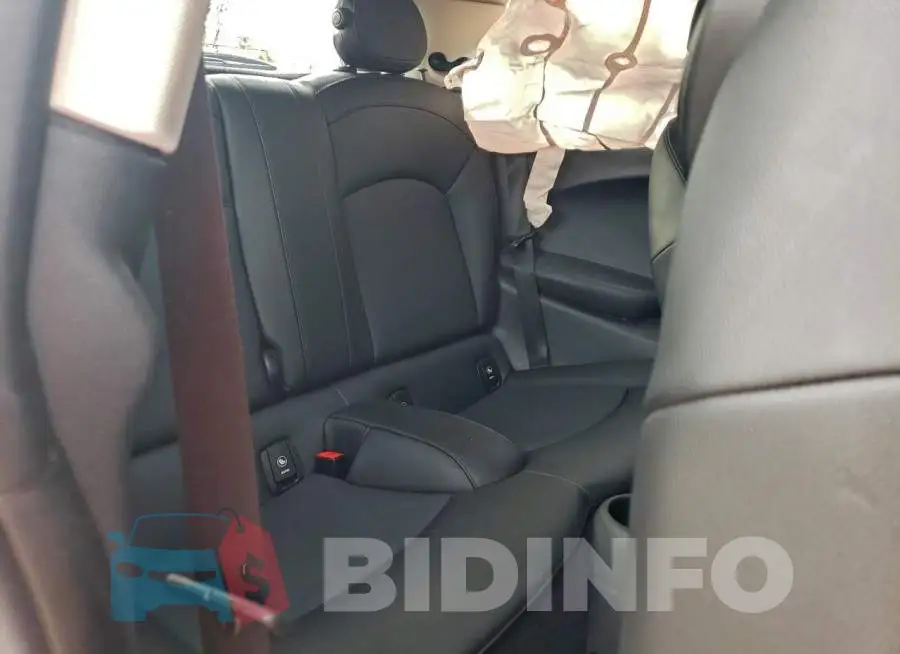 WMWXP5C58K2H29854 Photo# 10