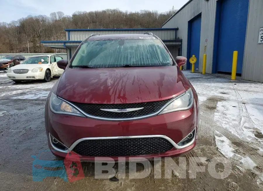 2C4RC1EG2JR122358 Photo# 5