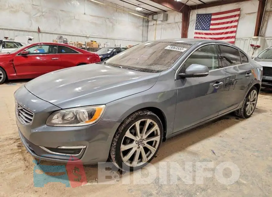 LYV402TK8HB127541 Photo# 1