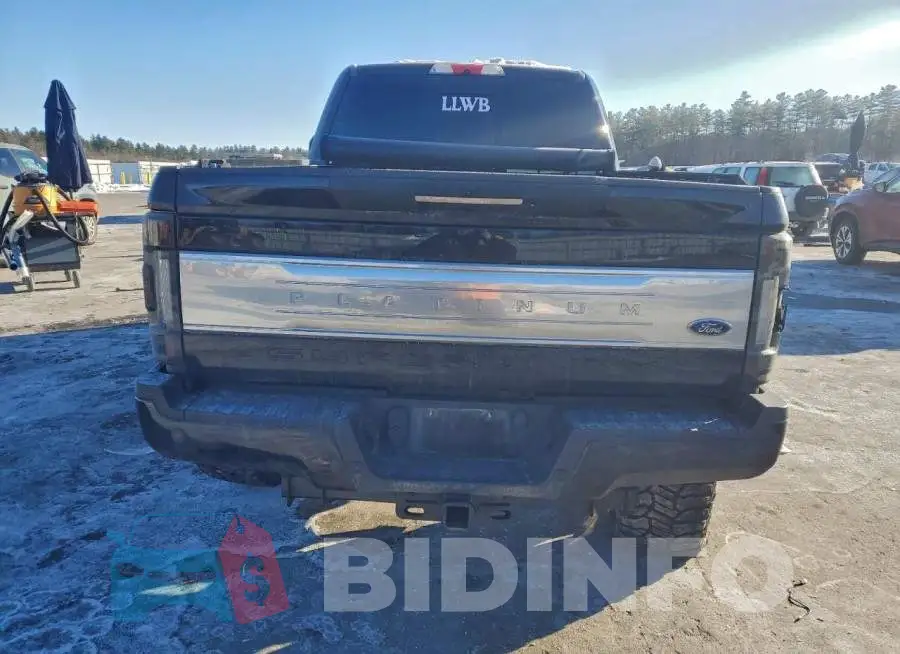 1FT7W2BT4JEB45823 Photo# 6