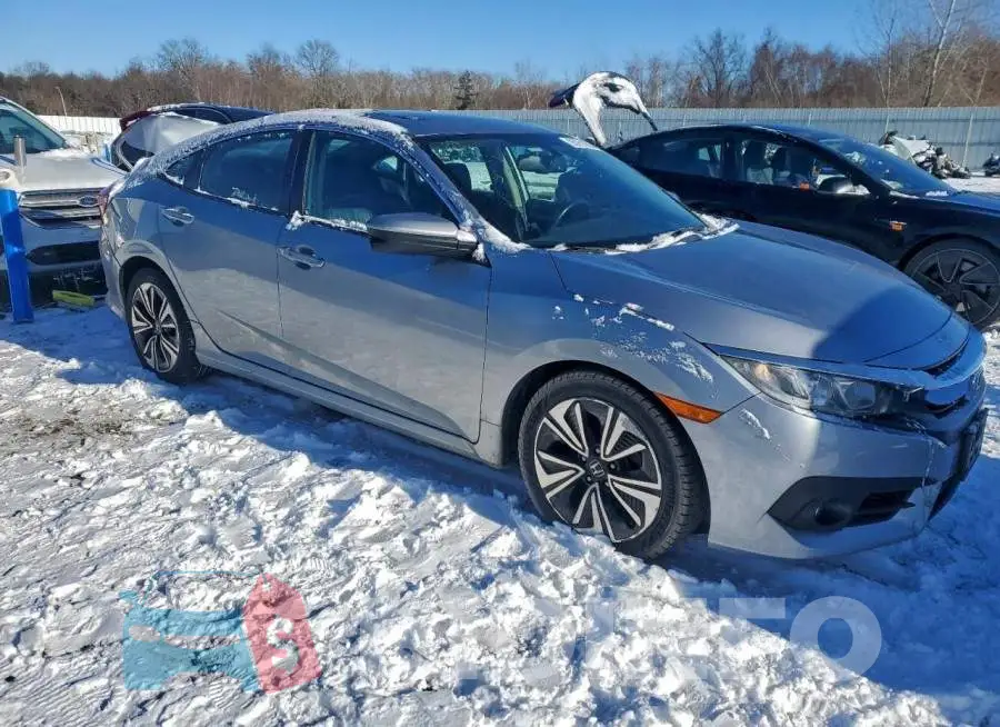 19XFC1F79JE201741 Photo# 4