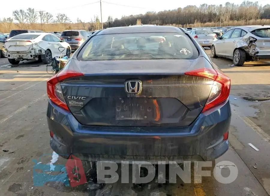 19XFC2F61HE028059 Photo# 6