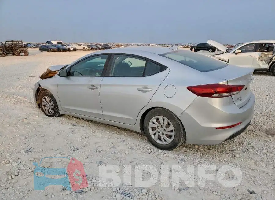 5NPD74LF3JH386924 Photo# 2