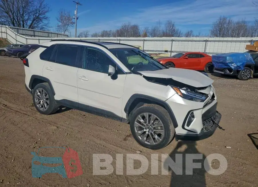 2T3A1RFV3NW325480 Photo# 4