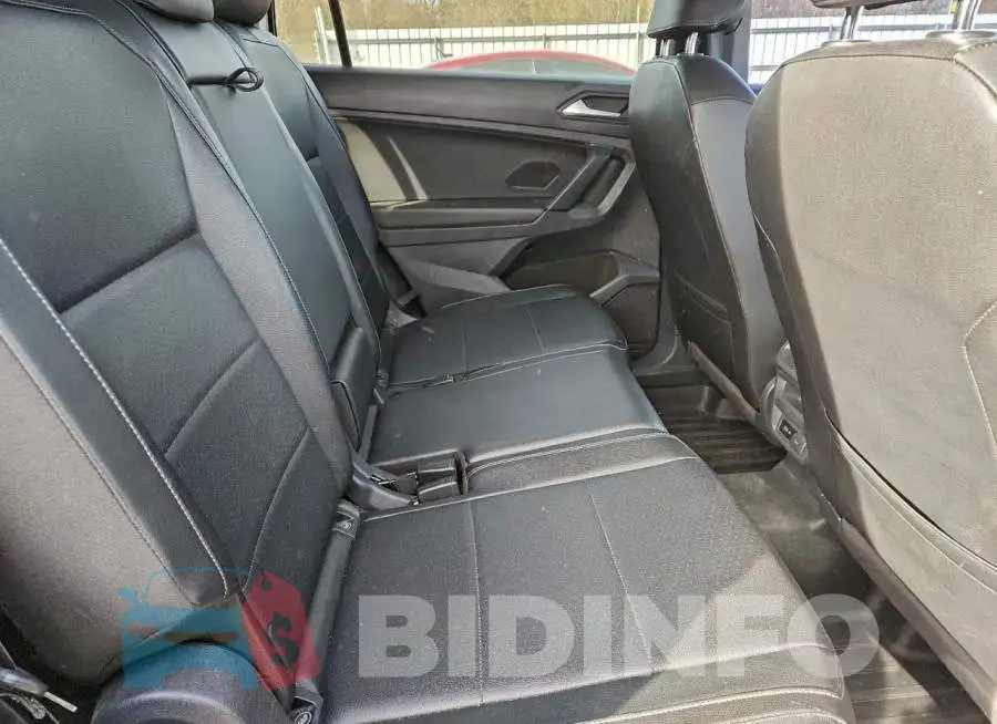 3VV3B7AX2KM156666 Photo# 11