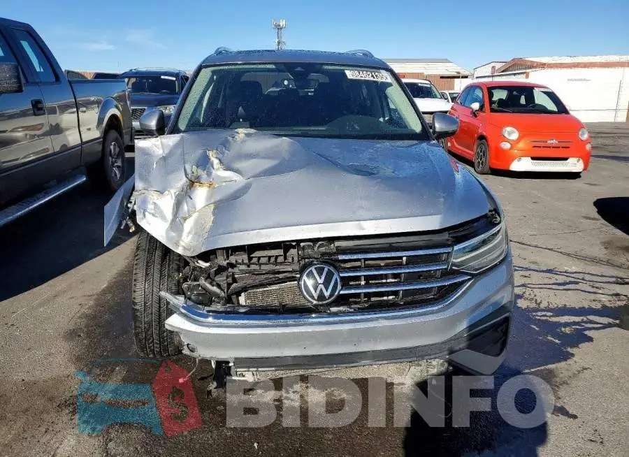 3VV3B7AX9NM161383 Photo# 5