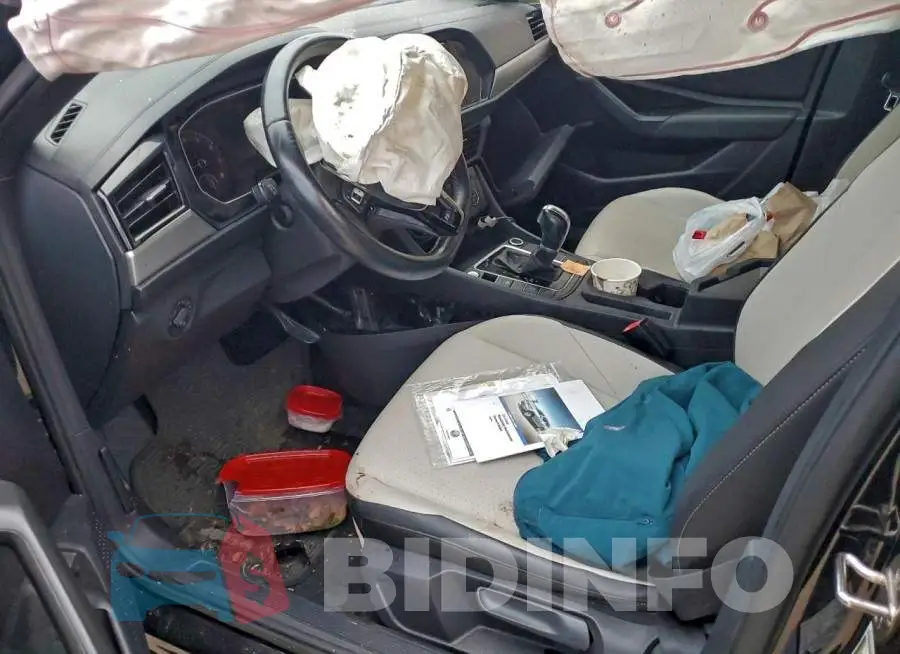 3VWCB7BU6KM260769 Photo# 7