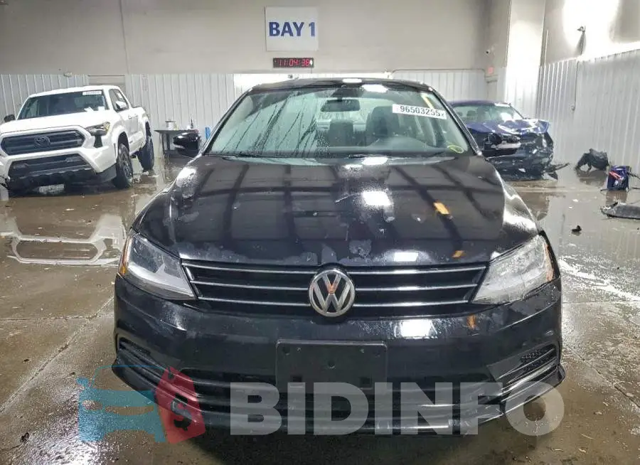 3VWDB7AJ8HM335685 Photo# 5