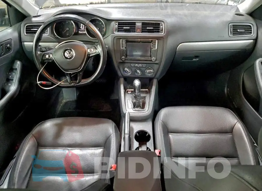 3VWDB7AJ8HM335685 Photo# 8