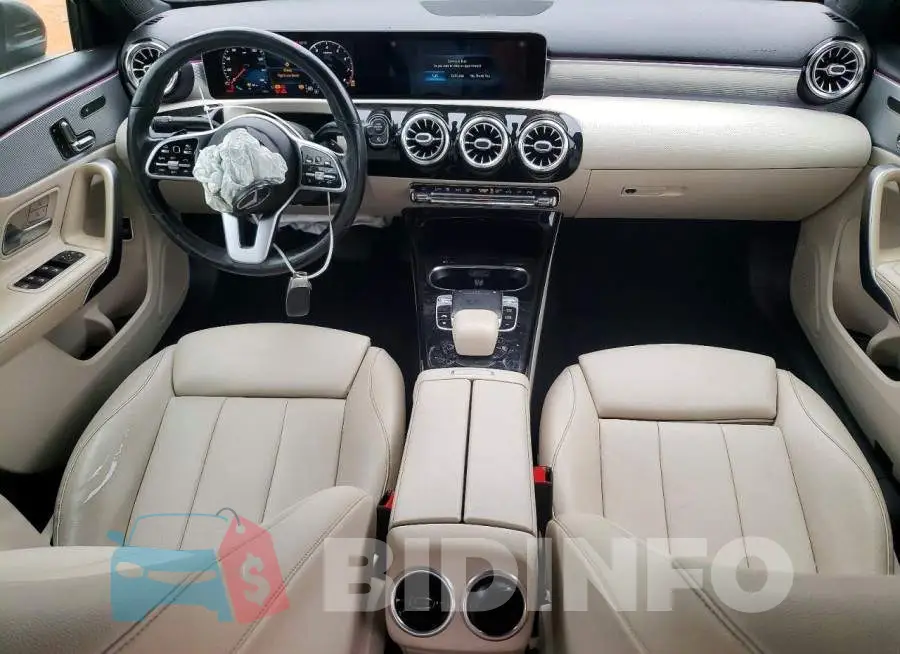 WDD3G4FB1KW006128 Photo# 8