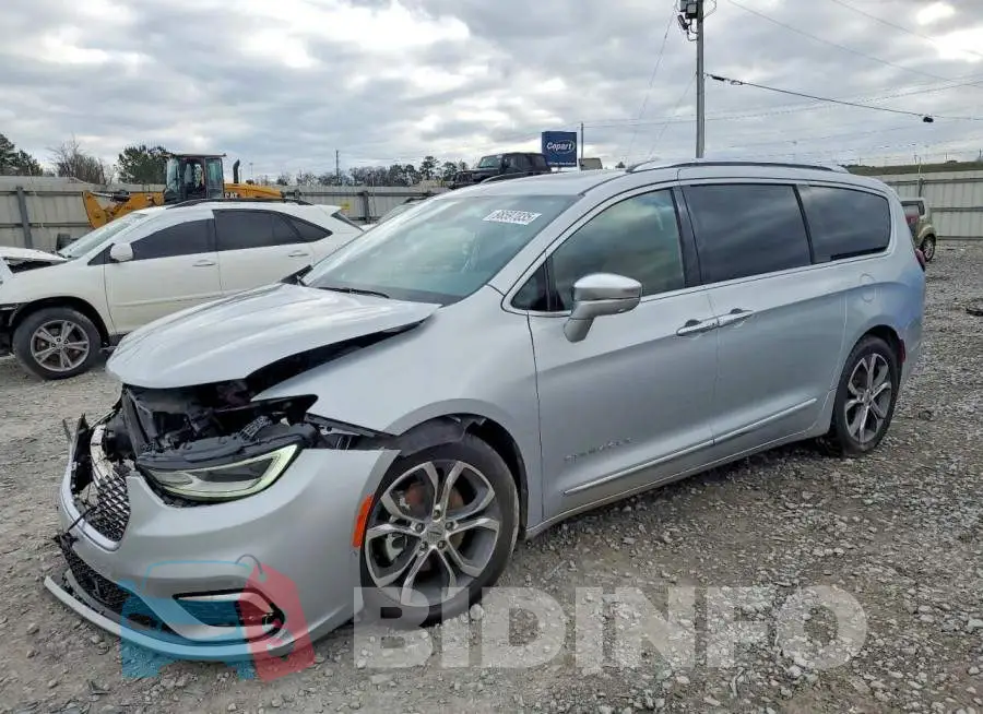 2C4RC1PG7NR163846 Photo# 1
