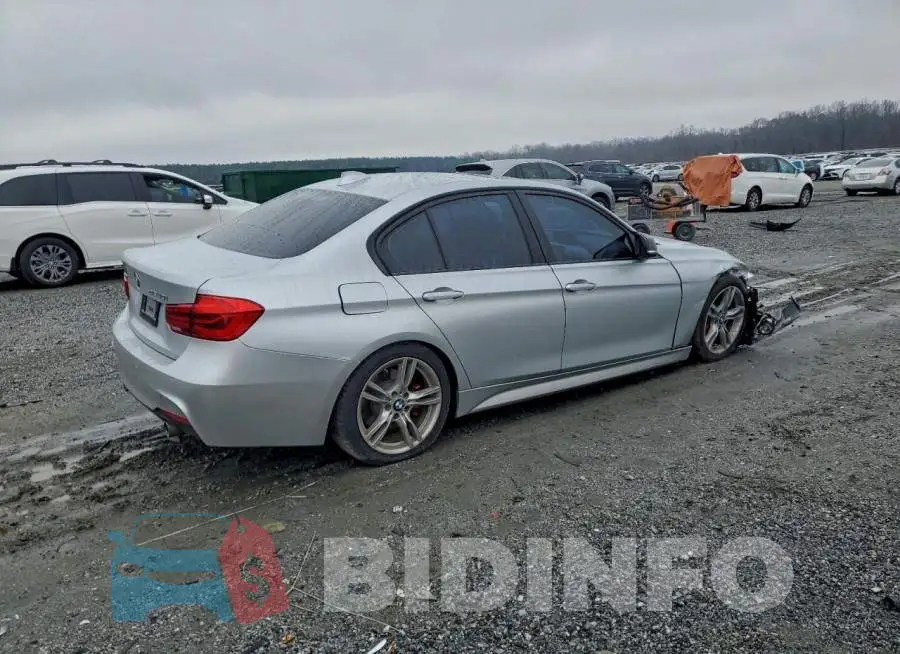 WBA8B7G51JNU94748 Photo# 3