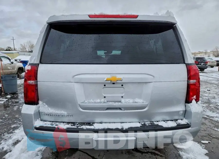 1GNSKGEC8JR260343 Photo# 6