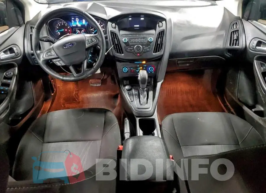 1FADP3F27JL270338 Photo# 8