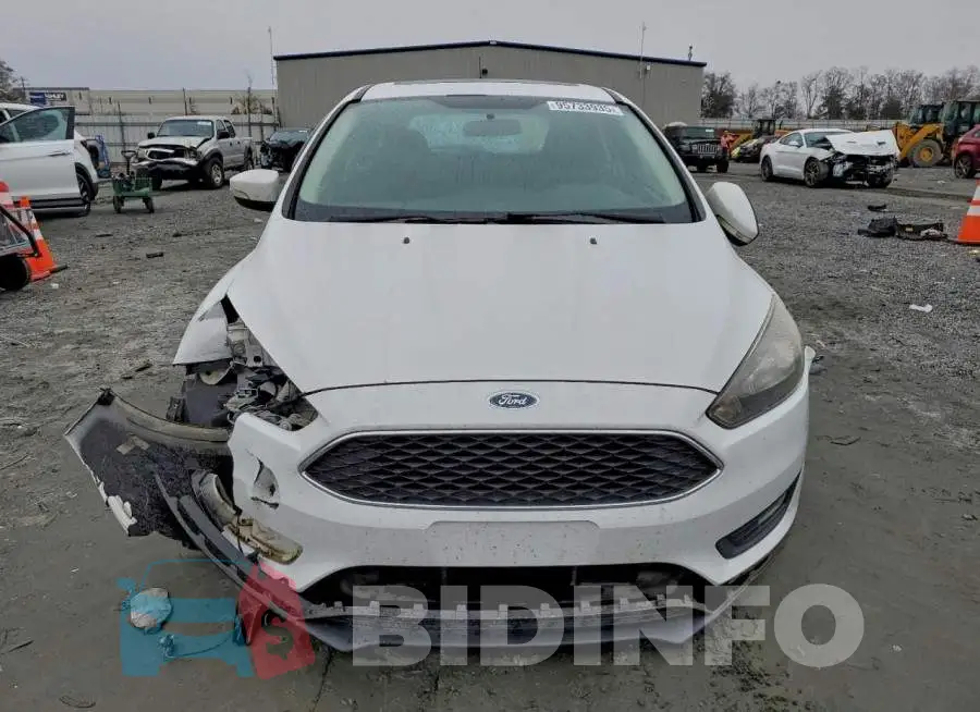 1FADP3M2XHL337172 Photo# 5