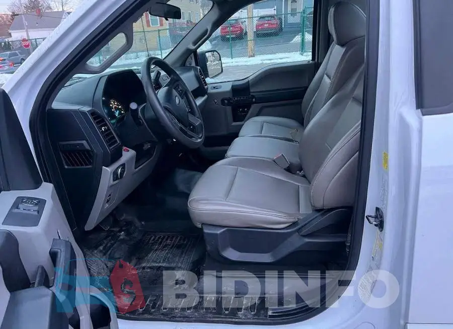 1FTNF1EGXJKF09194 Photo# 5