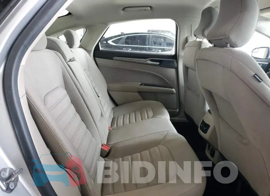 3FA6P0LU5JR220116 Photo# 10