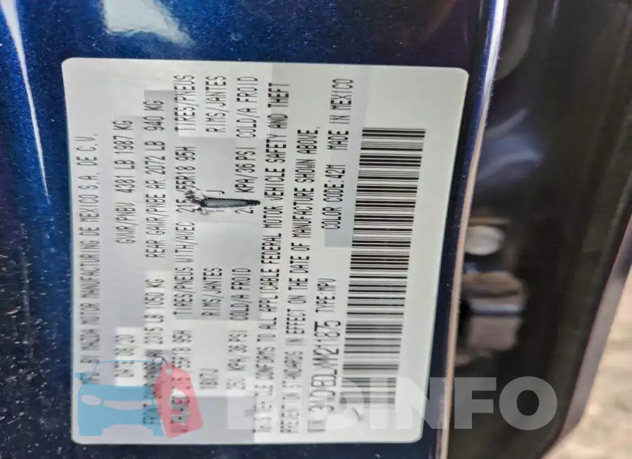 3MVDMBDLXMM211875 Photo# 13