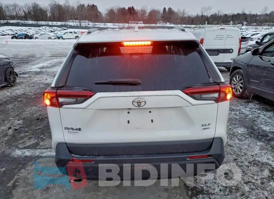 2T3P1RFV7MC226560 Photo# 6