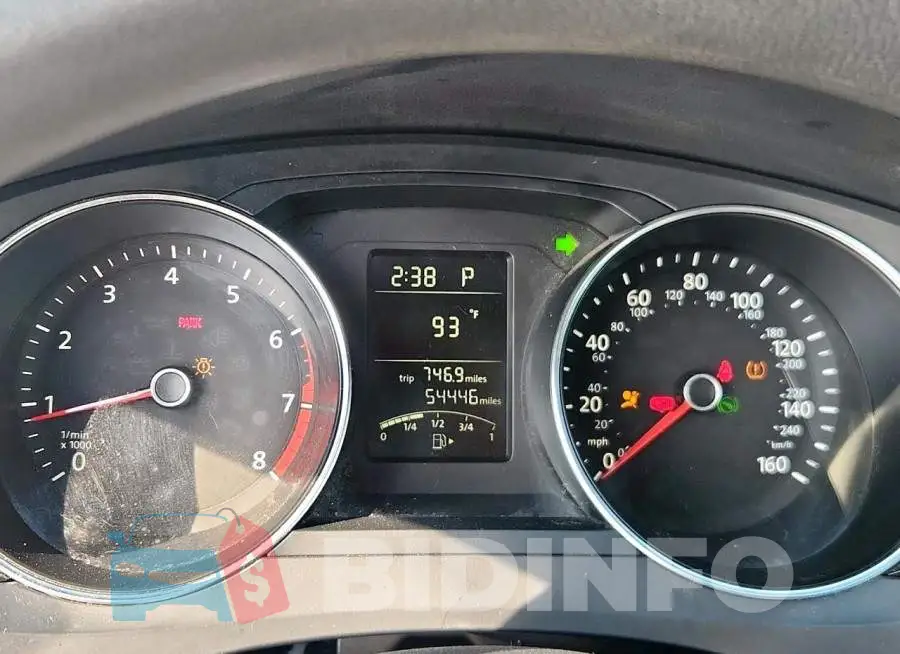 3VW2B7AJ0HM201406 Photo# 9