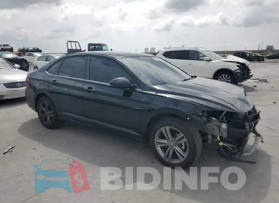 3VW7M7BU2RM046075 Photo# 4