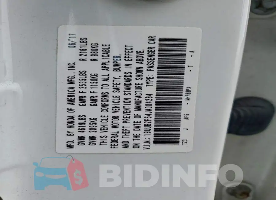 19UUB2F54JA004284 Photo# 12