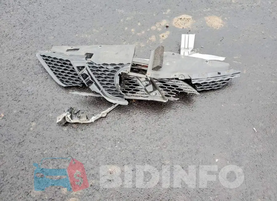JN1BJ1CR8HW128178 Photo# 12