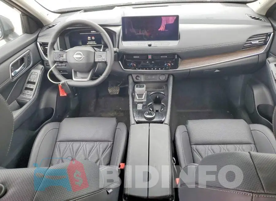 JN8BT3DD4TW471086 Photo# 8