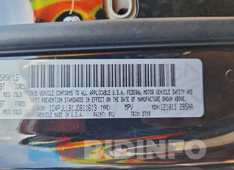 1C4PJLLB1JD611613 Photo# 13