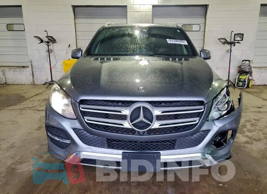 4JGDA5HB8JB161876 Photo# 5