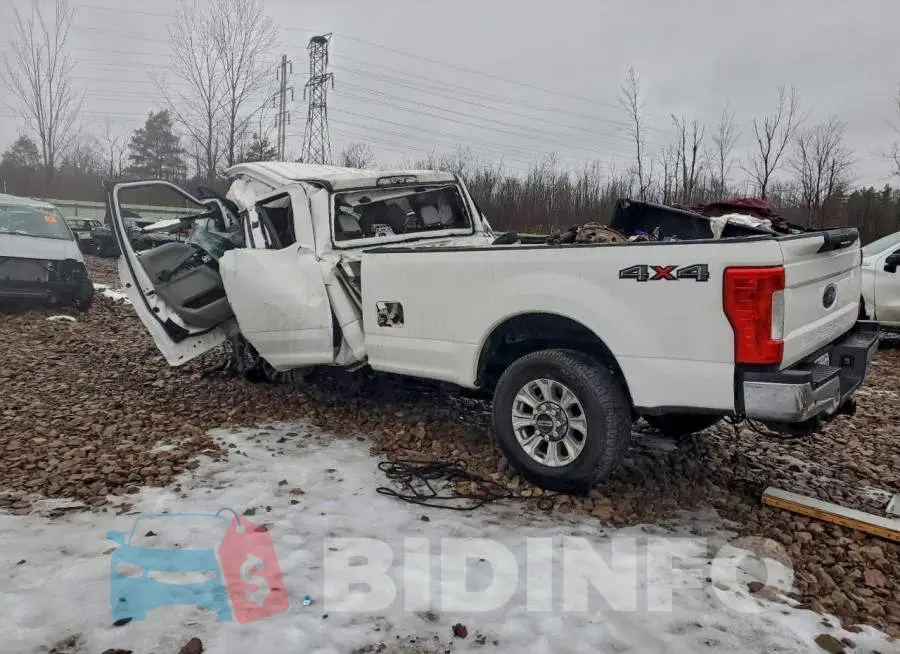 1FT7X2B64JEC66195 Photo# 2