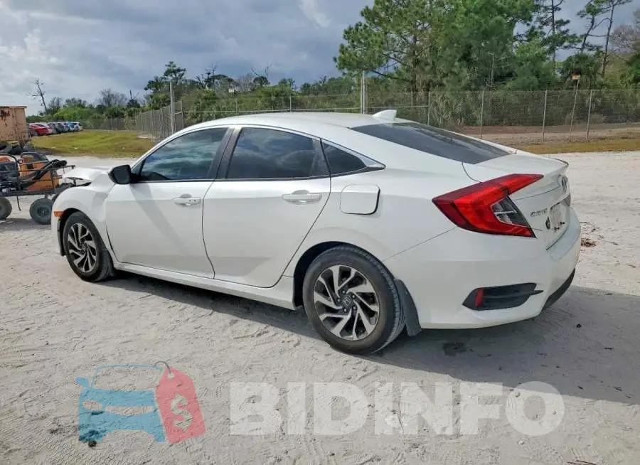 19XFC2F74HE005884 Photo# 2