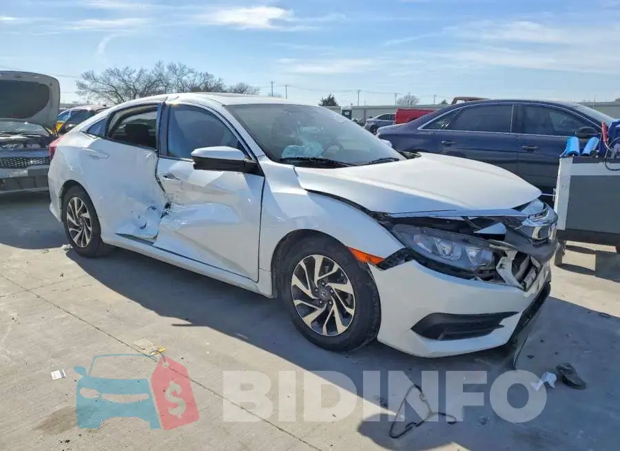 19XFC2F78HE056692 Photo# 4